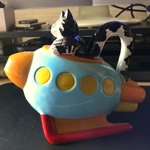 Kliban Rocket Teapot by Sigma the Tastesetter